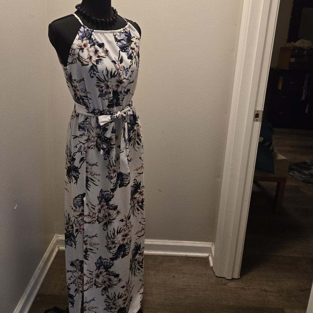 Black and White Halter Maxi Sundress for Wedding Guest